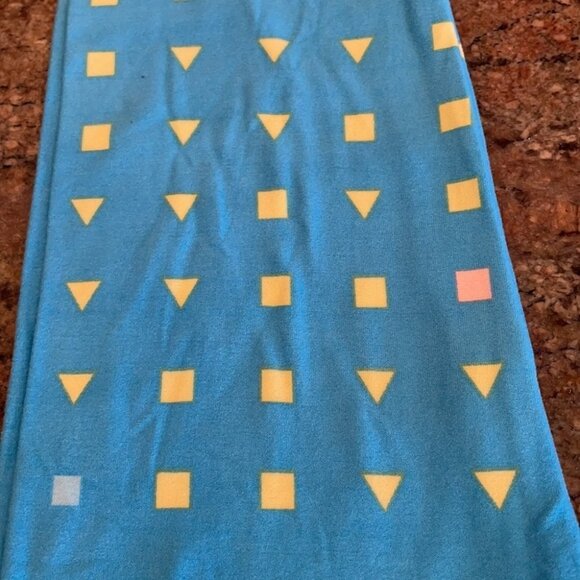 TC LuLaRoe Leggings C01 5190 - Picture 2 of 3